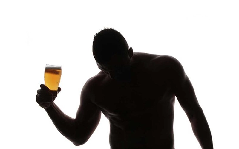 الکل و عوارض آن در بدن سازی